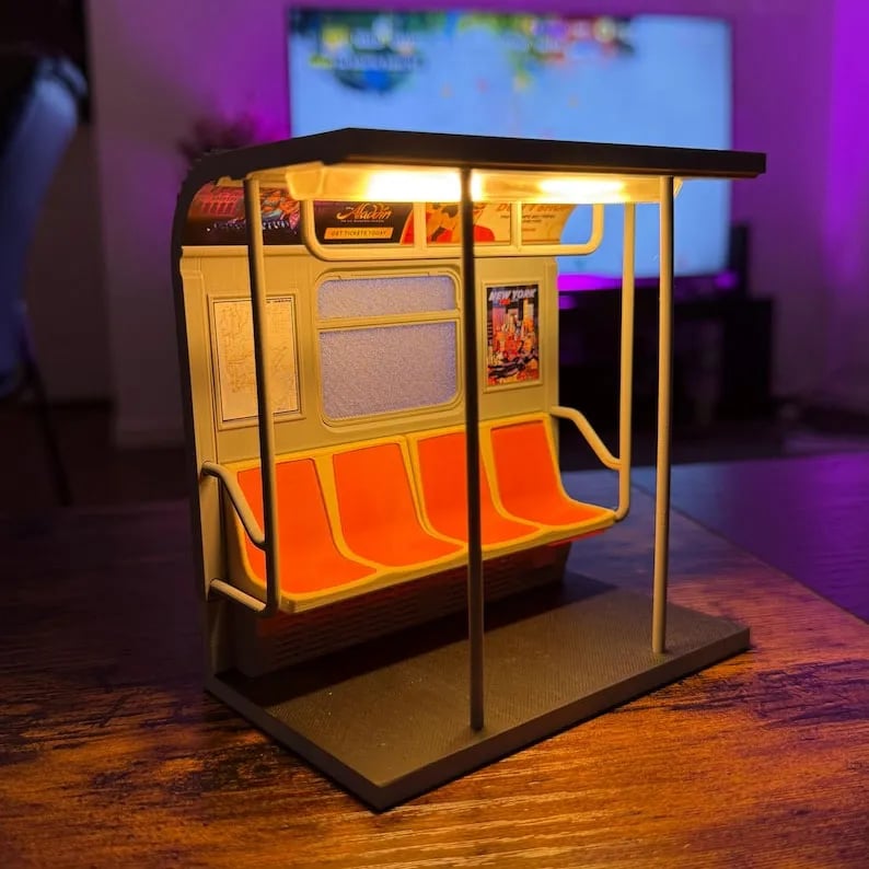 NYC Subway Train Lamp – Includes 3 Interchangeable Posters🔥Clean (no pee smell🤣)