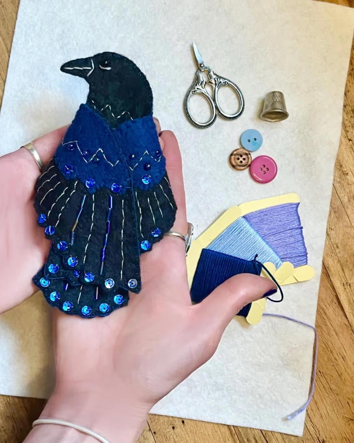 🖤 Raven's Keepsake – Guardian of Stitches 🪡✨